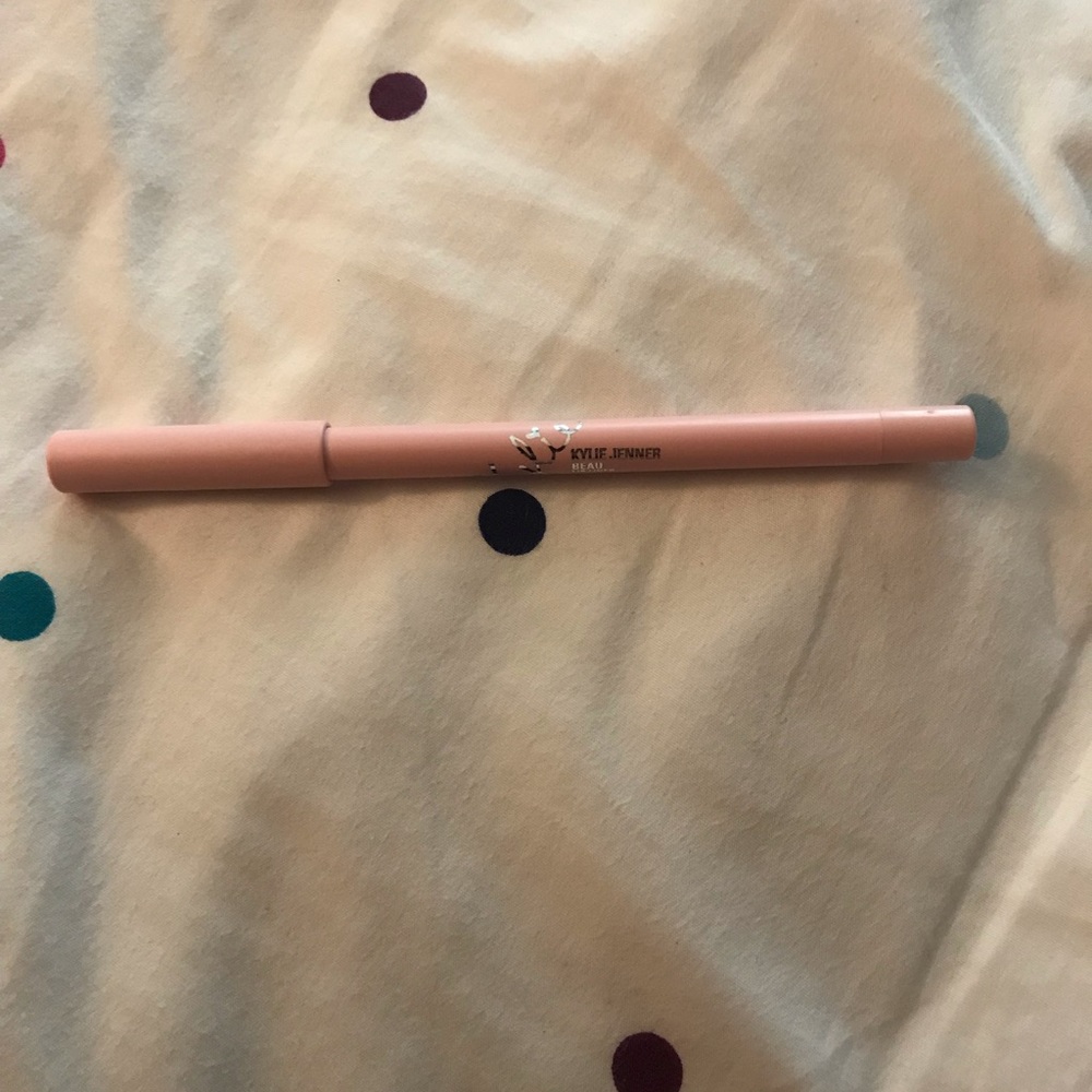 Authentic Kylie Beau Lip Liner
